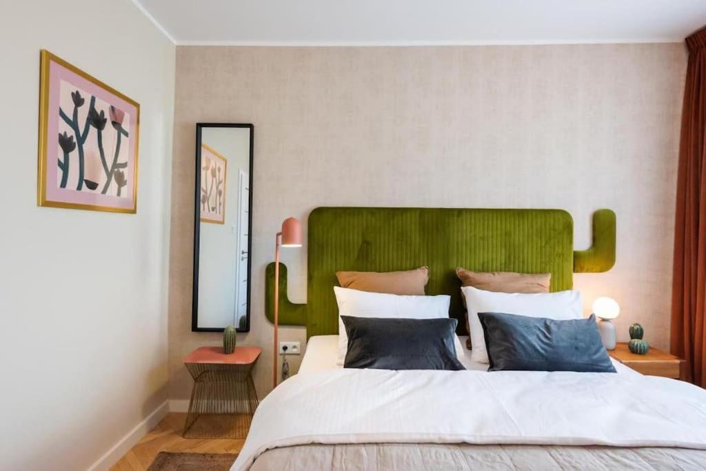 Eclectic City Apartment Near Old Town Warsaw Exterior photo